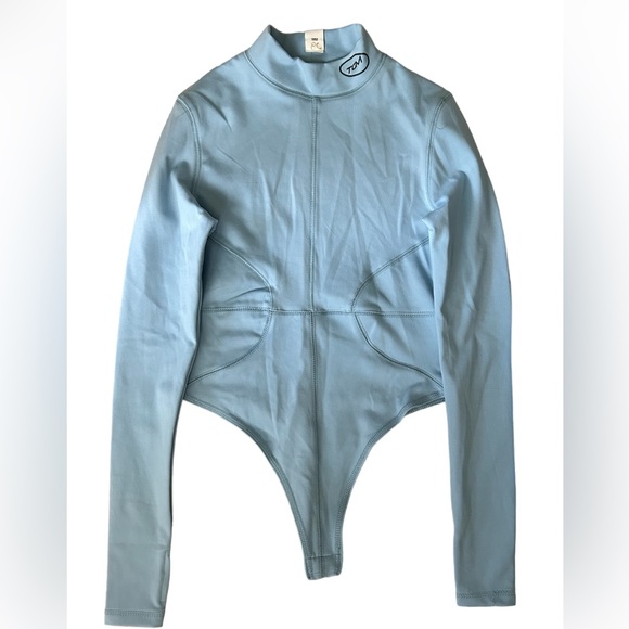 The Giving Movement Softskin100 Lot 2 Bodysuit Women’s Small EUC Sustainable - Picture 3 of 13